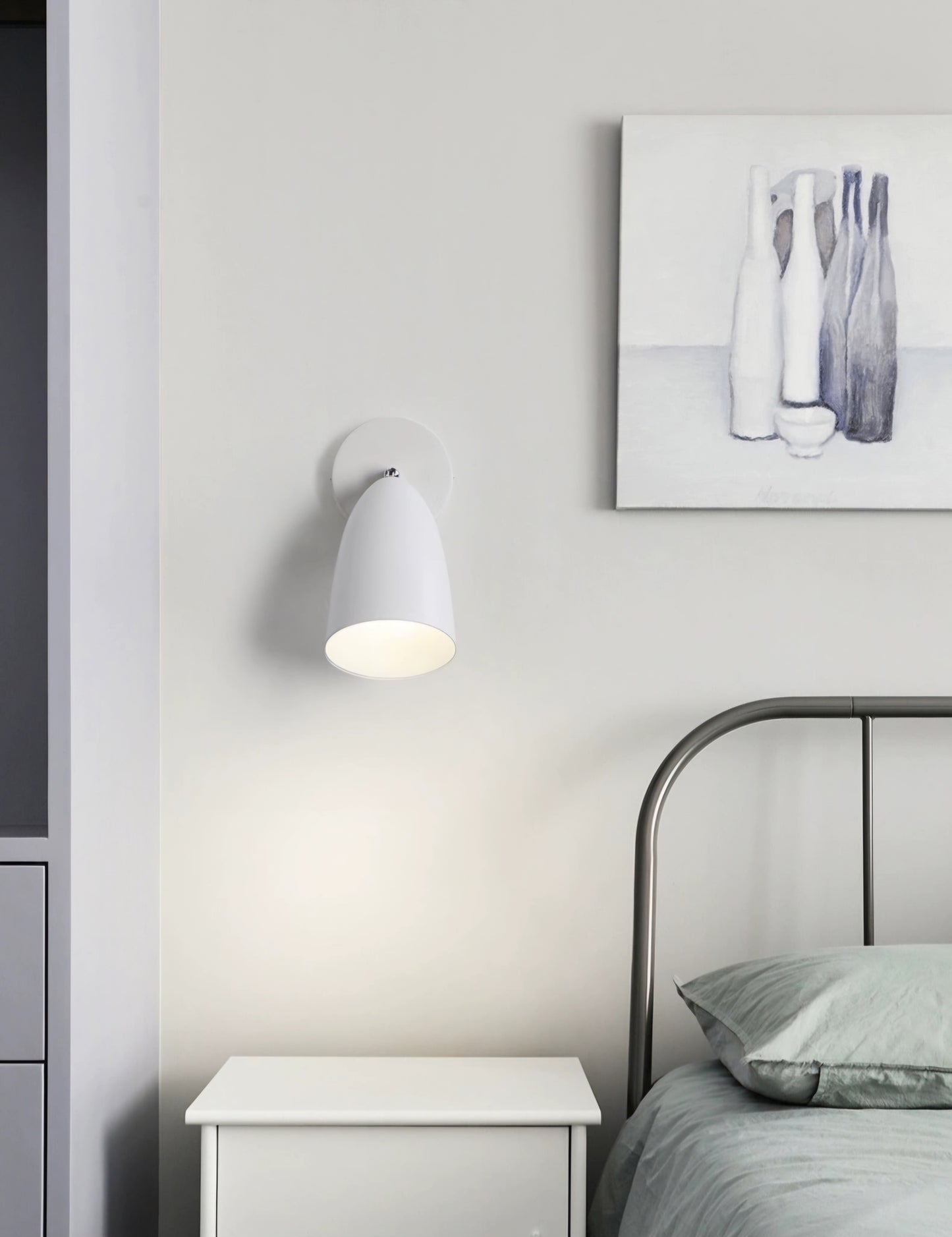 Modern Adjustable Single Wall / Ceiling Spotlight With LED GU10 Bulb In Cool White / Warm White